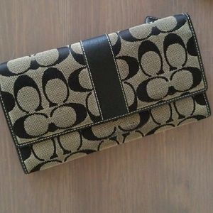 Authentic Classic Coach Signature Wallet